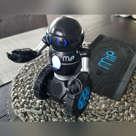 Mip Robot Special Stunt Addition - Picture 1 of 4